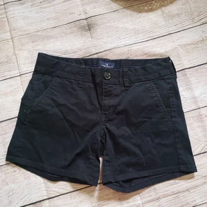 AMERICAN EAGLE black midi shorts 2